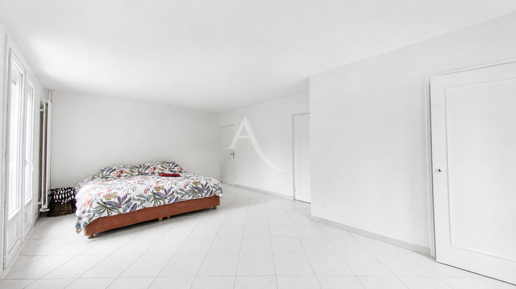 Ma-Cabane - Vente Maison LESIGNY, 211 m²