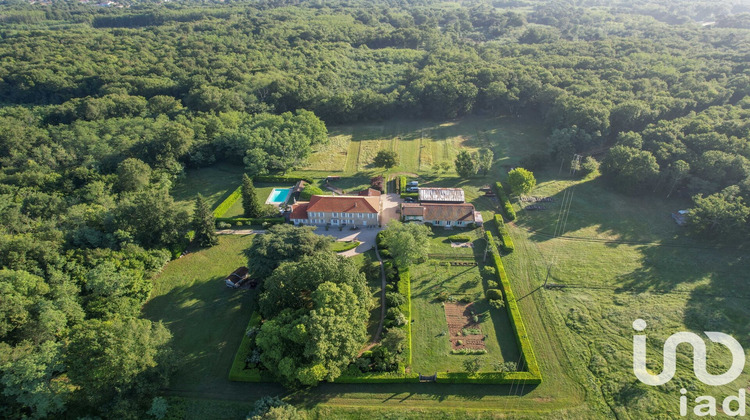 Ma-Cabane - Vente Maison Lesparre-Médoc, 460 m²