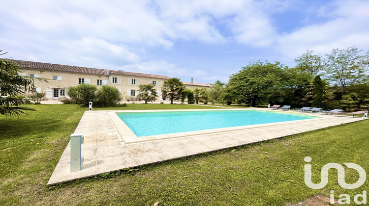 Ma-Cabane - Vente Maison Lesparre-Médoc, 540 m²