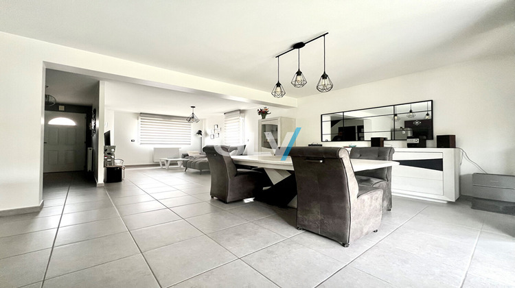 Ma-Cabane - Vente Maison LESQUIN, 97 m²