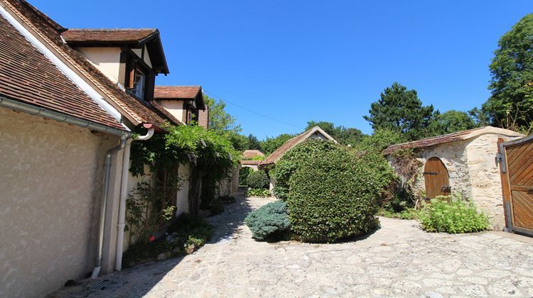 Ma-Cabane - Vente Maison LEVAINVILLE, 200 m²