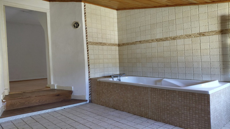 Ma-Cabane - Vente Maison LEYNHAC, 91 m²