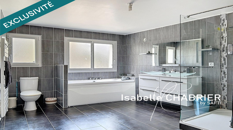 Ma-Cabane - Vente Maison Lezigne, 220 m²