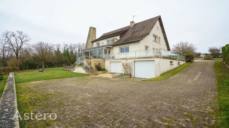 Ma-Cabane - Vente Maison Lézinnes, 472 m²