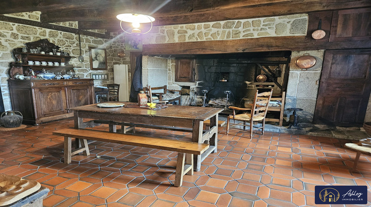 Ma-Cabane - Vente Maison Liginiac, 218 m²