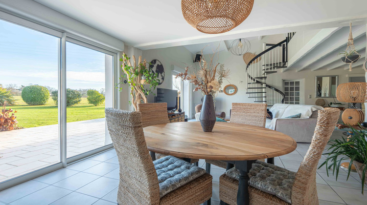 Ma-Cabane - Vente Maison Lignan-de-Bordeaux, 165 m²