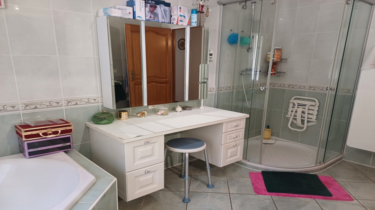 Ma-Cabane - Vente Maison LISSAC-ET-MOURET, 185 m²