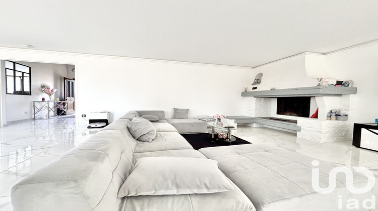 Ma-Cabane - Vente Maison Liverdy-en-Brie, 216 m²