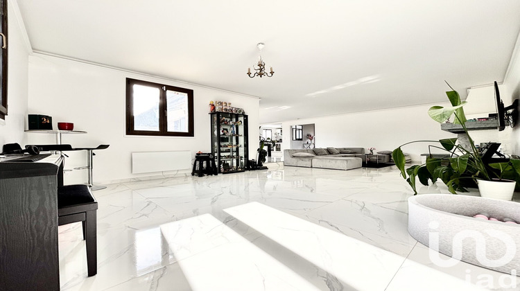 Ma-Cabane - Vente Maison Liverdy-en-Brie, 216 m²