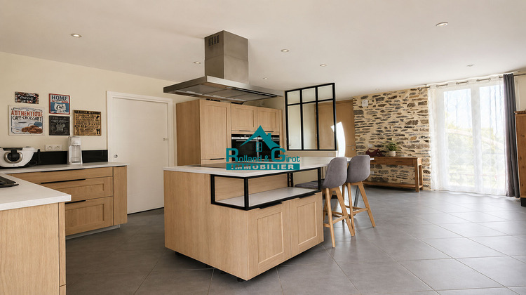Ma-Cabane - Vente Maison LIVRE-SUR-CHANGEON, 134 m²