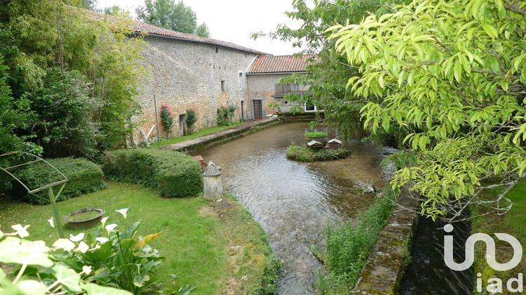 Ma-Cabane - Vente Maison Lizant, 200 m²