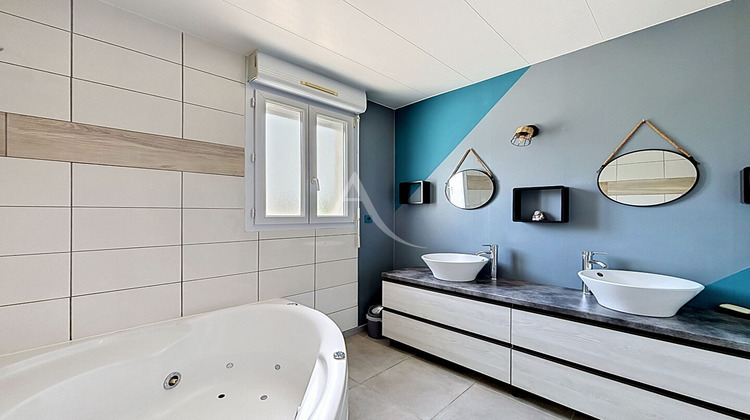 Ma-Cabane - Vente Maison LOIGNE-SUR-MAYENNE, 143 m²