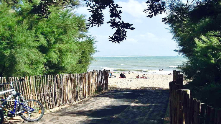 Ma-Cabane - Vente Maison LONGEVILLE-SUR-MER, 120 m²