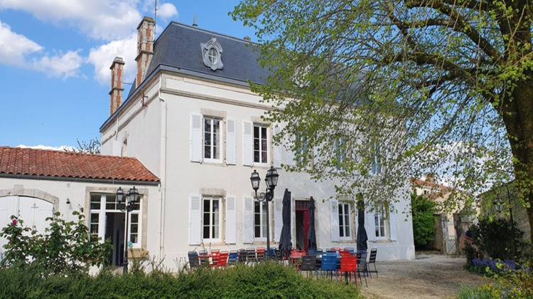 Ma-Cabane - Vente Maison LONGEVILLE SUR MER, 400 m²