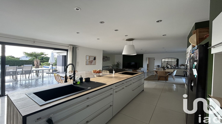 Ma-Cabane - Vente Maison Longué-Jumelles, 185 m²