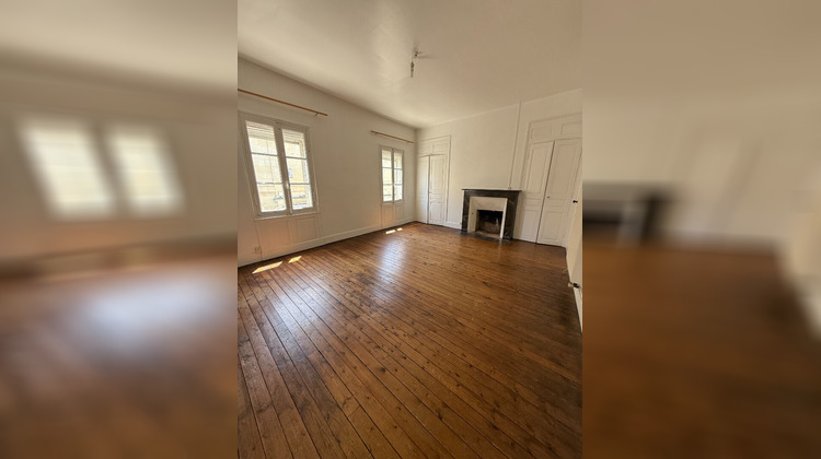 Ma-Cabane - Vente Maison LONGUE-JUMELLES, 127 m²