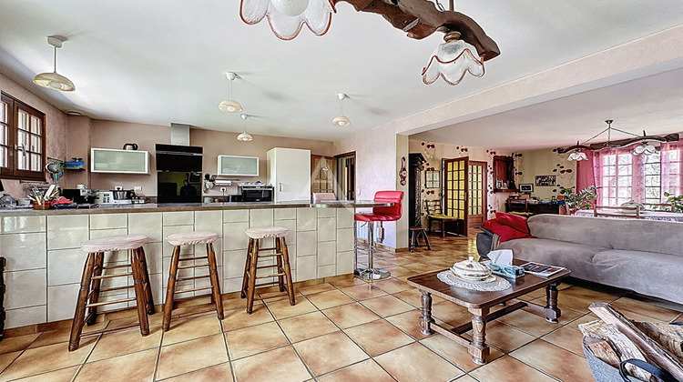 Ma-Cabane - Vente Maison LONGUE-JUMELLES, 140 m²