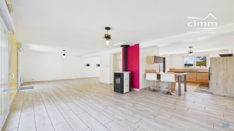 Ma-Cabane - Vente Maison Longué-Jumelles, 125 m²