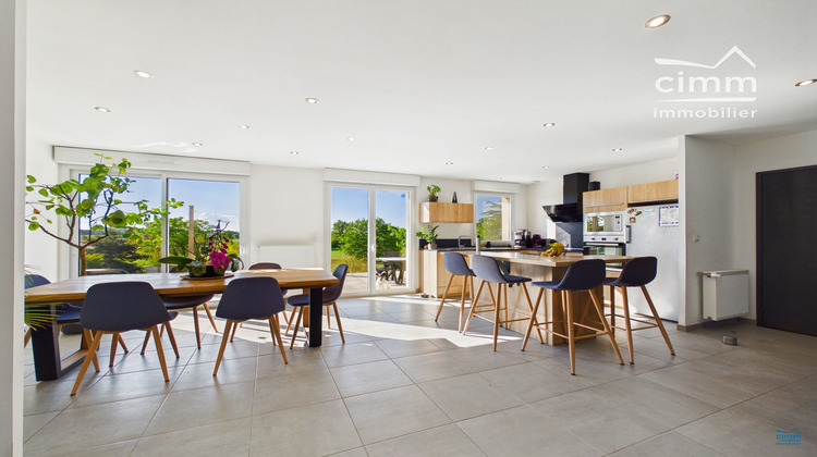 Ma-Cabane - Vente Maison Longué-Jumelles, 135 m²