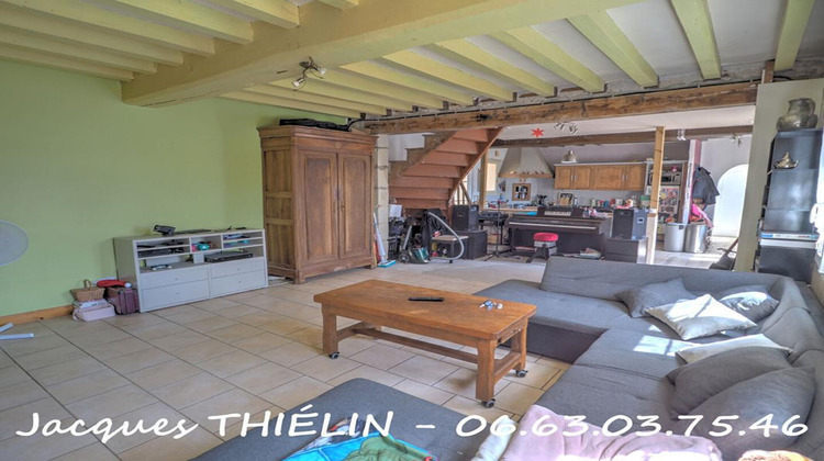 Ma-Cabane - Vente Maison LONGUE JUMELLES, 107 m²