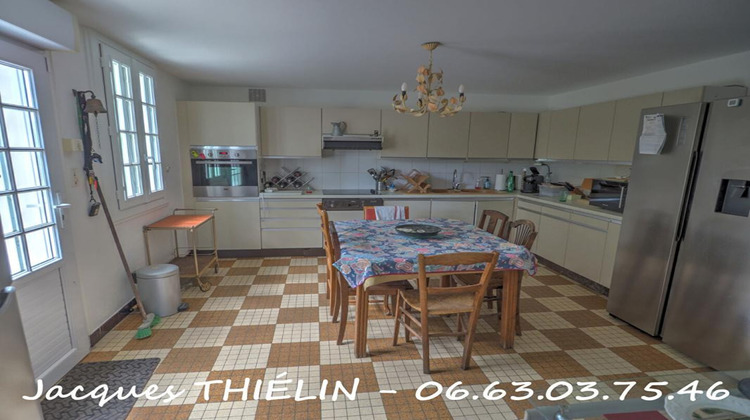 Ma-Cabane - Vente Maison LONGUE JUMELLES, 210 m²