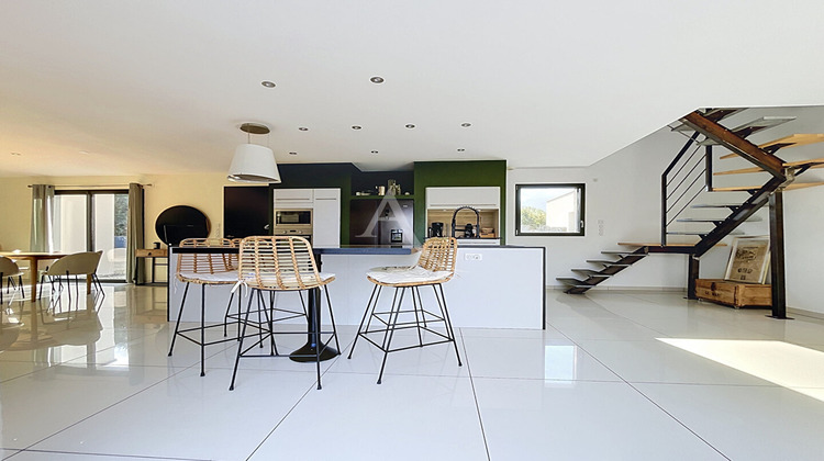 Ma-Cabane - Vente Maison LONGUE-JUMELLES, 184 m²
