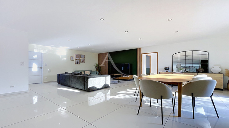 Ma-Cabane - Vente Maison LONGUE-JUMELLES, 184 m²