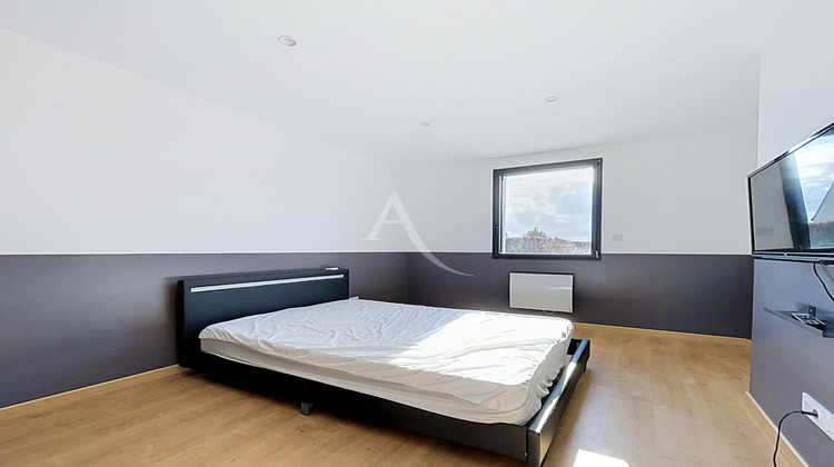 Ma-Cabane - Vente Maison LONGUE-JUMELLES, 184 m²