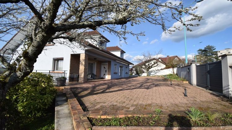 Ma-Cabane - Vente Maison LONS LE SAUNIER, 200 m²