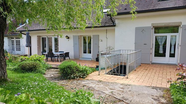 Ma-Cabane - Vente Maison LONS LE SAUNIER, 218 m²