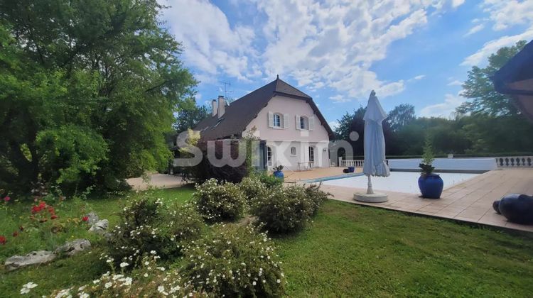 Ma-Cabane - Vente Maison Lons-le-Saunier, 267 m²