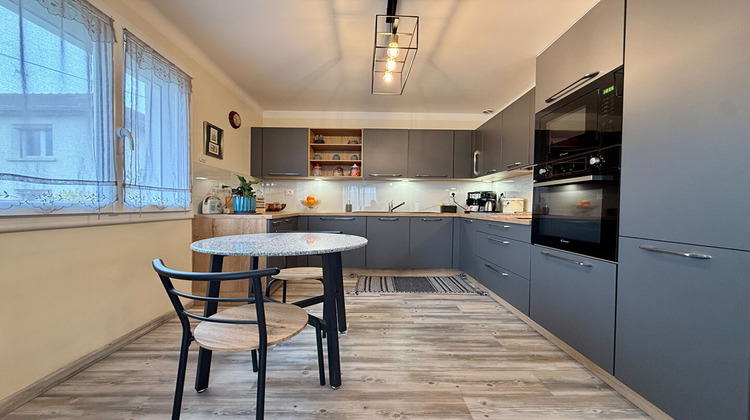 Ma-Cabane - Vente Maison LONS-LE-SAUNIER, 180 m²