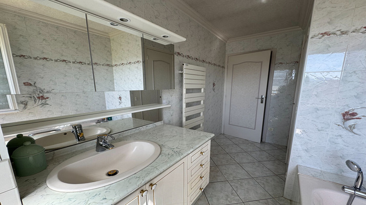 Ma-Cabane - Vente Maison LONS-LE-SAUNIER, 88 m²