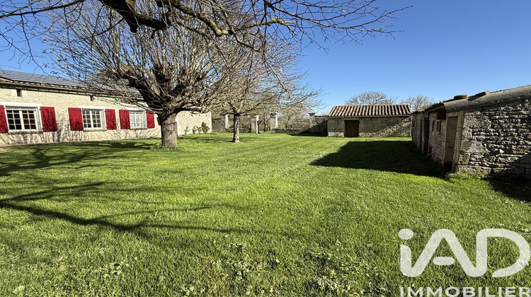 Ma-Cabane - Vente Maison Luché-sur-Brioux, 138 m²