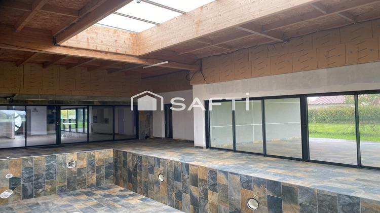 Ma-Cabane - Vente Maison Lusignan, 278 m²