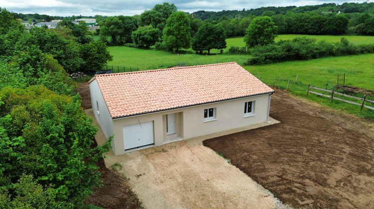 Ma-Cabane - Vente Maison Lussac, 90 m²