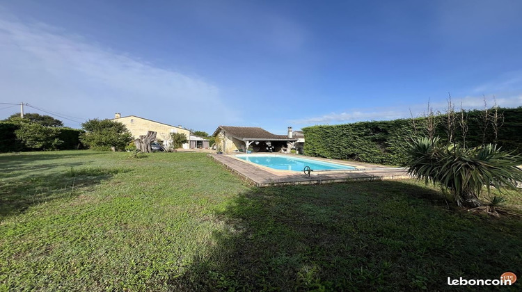 Ma-Cabane - Vente Maison Lussac, 200 m²