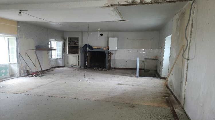 Ma-Cabane - Vente Maison Lussac-les-Églises, 68 m²