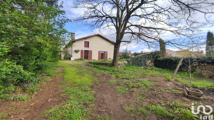 Ma-Cabane - Vente Maison Lussac-les-Châteaux, 89 m²