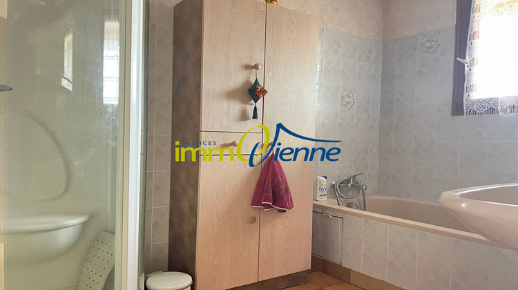 Ma-Cabane - Vente Maison LUSSAC-LES-CHATEAUX, 88 m²