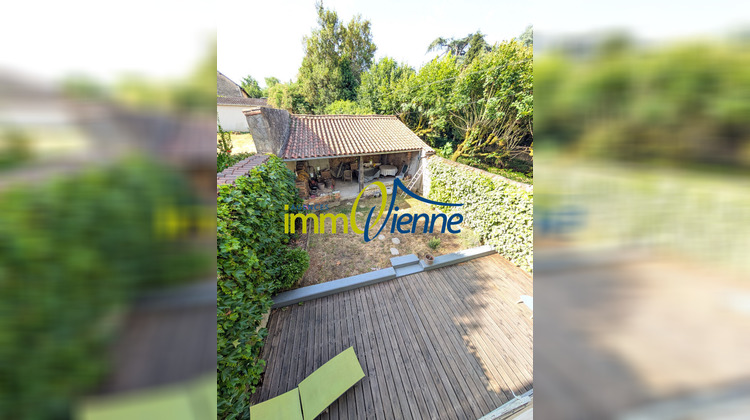 Ma-Cabane - Vente Maison LUSSAC-LES-CHATEAUX, 183 m²