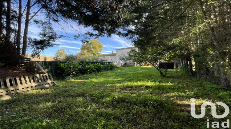 Ma-Cabane - Vente Maison Lussac-les-Châteaux, 145 m²