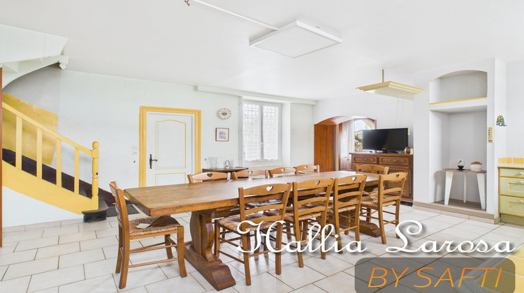 Ma-Cabane - Vente Maison Lussac-les-Chateaux, 163 m²