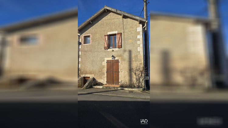 Ma-Cabane - Vente Maison Lussac-les-Châteaux, 64 m²