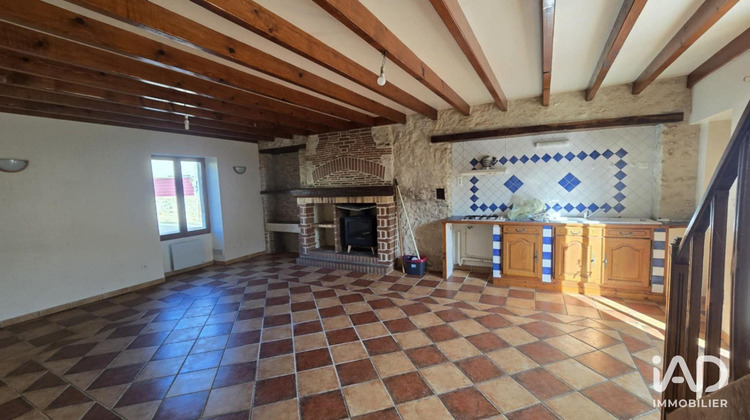 Ma-Cabane - Vente Maison Lussac-les-Châteaux, 64 m²
