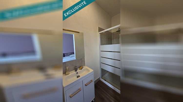 Ma-Cabane - Vente Maison Lussac-les-Chateaux, 210 m²