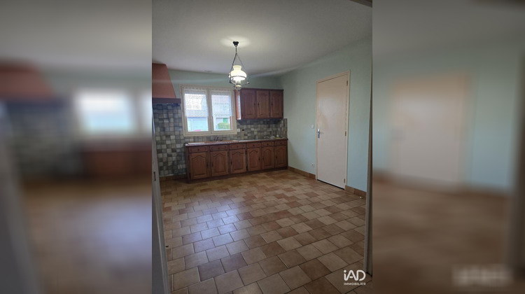 Ma-Cabane - Vente Maison Lussac-les-Châteaux, 88 m²