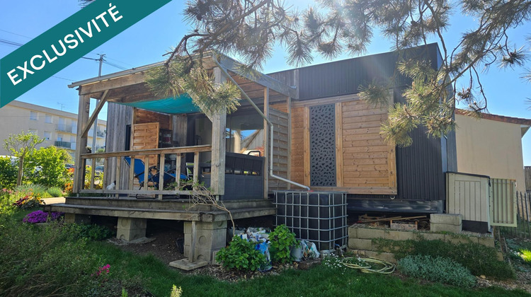 Ma-Cabane - Vente Maison Lussac-les-Chateaux, 35 m²