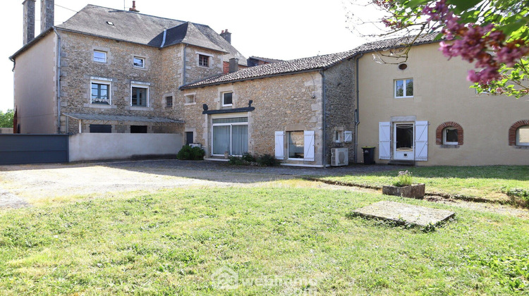 Ma-Cabane - Vente Maison Lussac-les-Châteaux, 390 m²