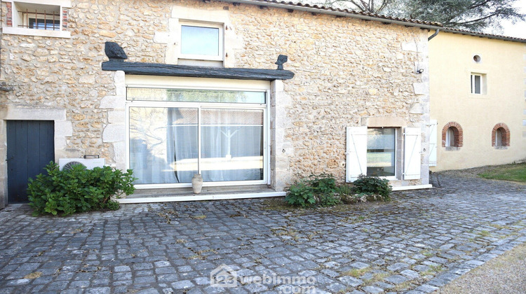 Ma-Cabane - Vente Maison Lussac-les-Châteaux, 390 m²
